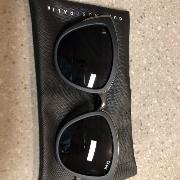 Quay Australia Sunglasses - Picture 1 of 2